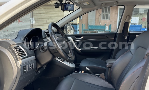 Buy Used Haval H6 White Car in Cotonou in Benign Buy Used Haval H6 White Car in Cotonou in Benign