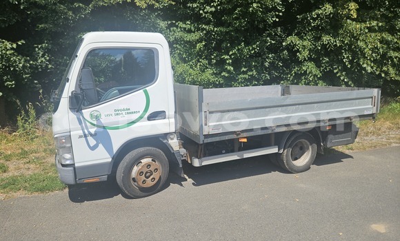Acheter Import Utilitaire Mitsubishi Van Blanc à Abomey, Benin Acheter Import Utilitaire Mitsubishi Van Blanc à Abomey, Benin