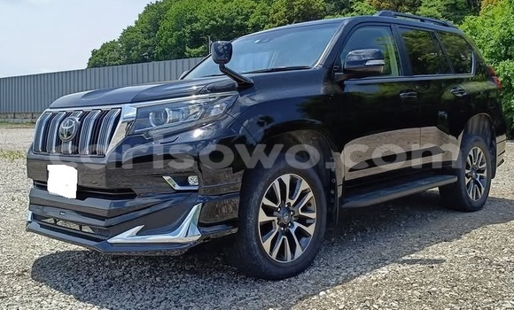 Sayi Na hannu Toyota Land Cruiser Prado Black Mota in Cotonou a Benin Sayi Na hannu Toyota Land Cruiser Prado Black Mota in Cotonou a Benin
