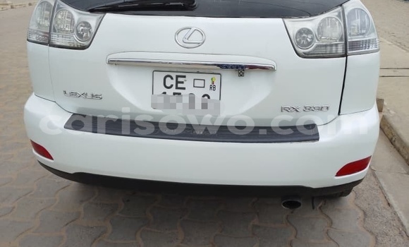 Sayi Na hannu Lexus RX 330 White Mota in Cotonou a Benin Sayi Na hannu Lexus RX 330 White Mota in Cotonou a Benin