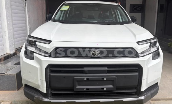Acheter Neuf Voiture Toyota RAV4 Blanc à Cotonou, Benin Acheter Neuf Voiture Toyota RAV4 Blanc à Cotonou, Benin