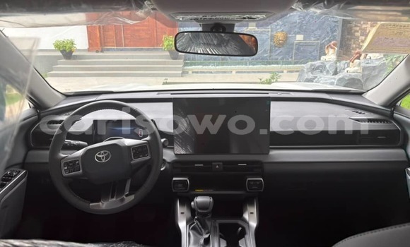 Acheter Neuf Voiture Toyota RAV4 Blanc à Cotonou, Benin Acheter Neuf Voiture Toyota RAV4 Blanc à Cotonou, Benin