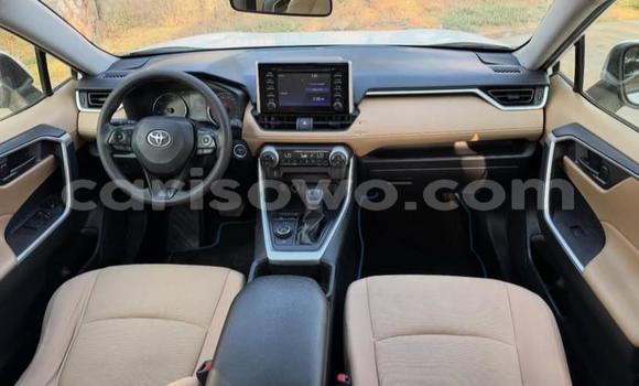 Sayi Na hannu Toyota RAV4 White Mota in Cotonou a Benin Sayi Na hannu Toyota RAV4 White Mota in Cotonou a Benin