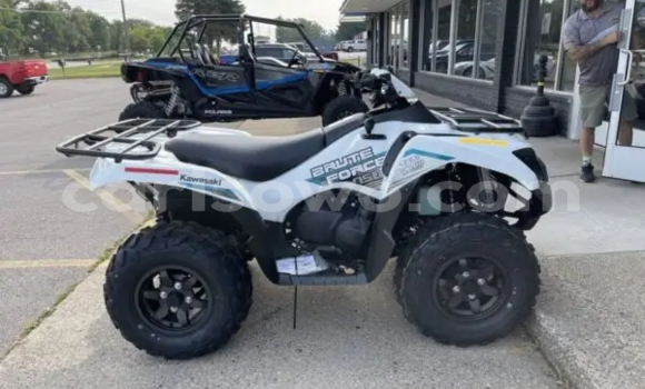 Acheter Occasion Moto Kawasaki Brute Force Blanc à Cotonou, Benin