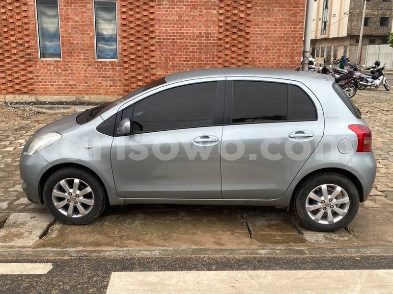 Big with watermark toyota yaris benin cotonou 25112