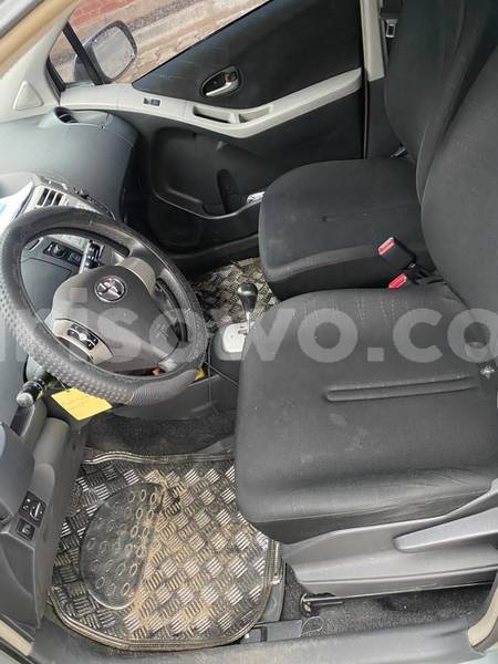 Big with watermark toyota yaris benin cotonou 25112