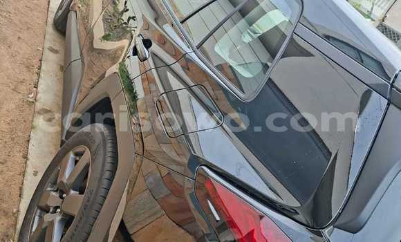 Sayi Na hannu Toyota RAV4 Black Mota in Cotonou a Benin Sayi Na hannu Toyota RAV4 Black Mota in Cotonou a Benin