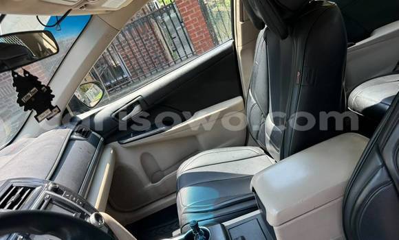 Sayi Na hannu Mercedes-Benz E–Class Black Mota in Cotonou a Benin Sayi Na hannu Mercedes-Benz E–Class Black Mota in Cotonou a Benin
