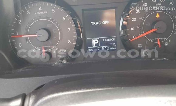 Ra Imported Toyota Sienna funfun Ọkọ̀ in Import - Dubai ni Benin Ra Imported Toyota Sienna funfun Ọkọ̀ in Import - Dubai ni Benin