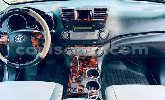 Buy Used Toyota Highlander Other Car in Cotonou in Benign Buy Used Toyota Highlander Other Car in Cotonou in Benign