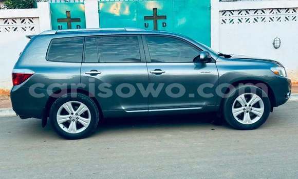 Buy Used Toyota Highlander Other Car in Cotonou in Benign Buy Used Toyota Highlander Other Car in Cotonou in Benign