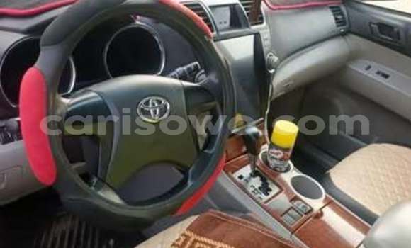 Buy Used Toyota Highlander Other Car in Cotonou in Benign Buy Used Toyota Highlander Other Car in Cotonou in Benign