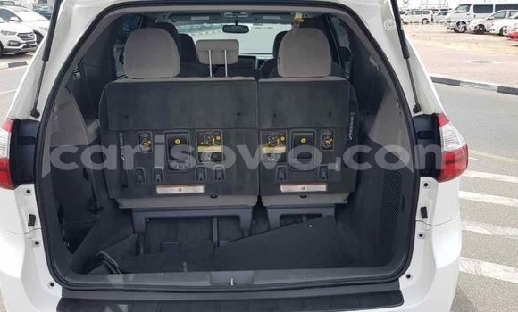 Ra Imported Toyota Sienna funfun Ọkọ̀ in Import - Dubai ni Benin Ra Imported Toyota Sienna funfun Ọkọ̀ in Import - Dubai ni Benin