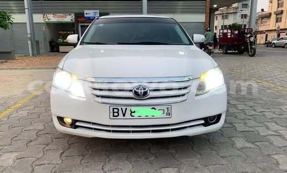 Ra Àlòkù Toyota Avalon Miiran Ọkọ̀ in Cotonou ni Benin Ra Àlòkù Toyota Avalon Miiran Ọkọ̀ in Cotonou ni Benin