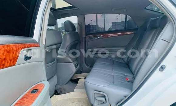 Ra Àlòkù Toyota Avalon Miiran Ọkọ̀ in Cotonou ni Benin Ra Àlòkù Toyota Avalon Miiran Ọkọ̀ in Cotonou ni Benin