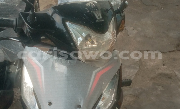 Sayi Na hannu Haojue Escorte Black Motsi in Cotonou a Benin