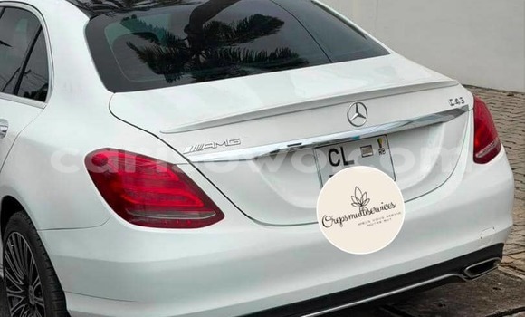 Buy Used Mercedes-Benz 300CD White Car in Cotonou in Benign Buy Used Mercedes-Benz 300CD White Car in Cotonou in Benign