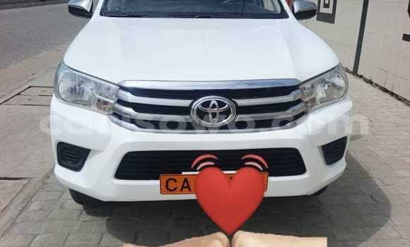 Acheter Occasion Voiture Toyota Hilux Noir à Cotonou, Benin Acheter Occasion Voiture Toyota Hilux Noir à Cotonou, Benin