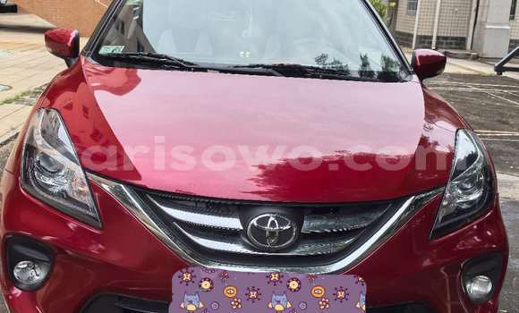 Acheter Occasion Voiture Toyota Starlet Rouge à Cotonou, Benin