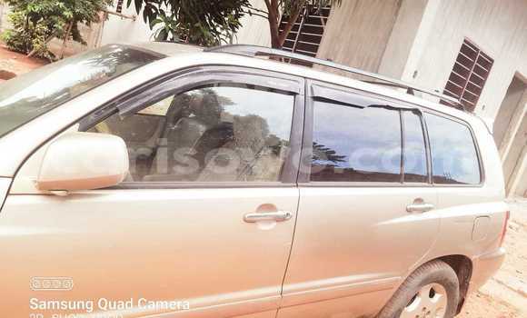 Buy Used Toyota Highlander Silver Car in Cotonou in Benign Buy Used Toyota Highlander Silver Car in Cotonou in Benign
