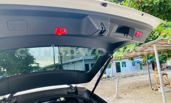 Ra Àlòkù Mercedes-Benz AMG GLE funfun Ọkọ̀ in Cotonou ni Benin Ra Àlòkù Mercedes-Benz AMG GLE funfun Ọkọ̀ in Cotonou ni Benin