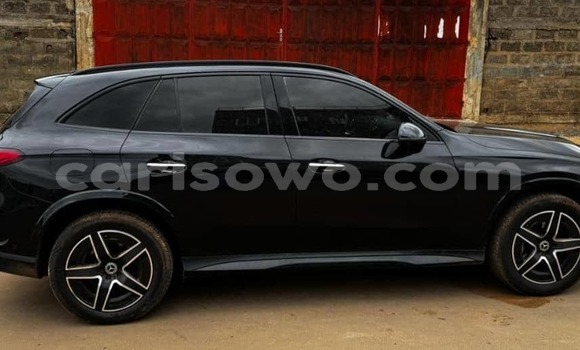 Acheter Occasion Voiture Mercedes-Benz GLC Noir à Cotonou, Benin Acheter Occasion Voiture Mercedes-Benz GLC Noir à Cotonou, Benin