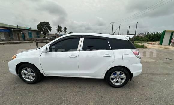 Buy Used Toyota Matrix White Car in Cotonou in Benign Buy Used Toyota Matrix White Car in Cotonou in Benign