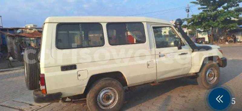 Big with watermark toyota land cruiser benin cotonou 25208
