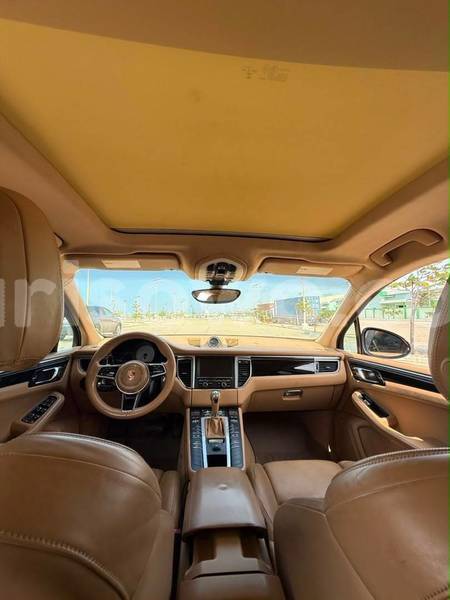 Big with watermark porsche macan benin cotonou 25209
