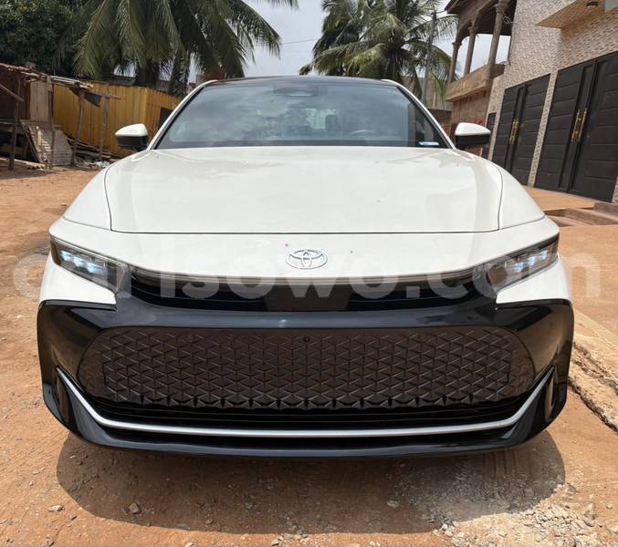 Big with watermark toyota crown mono grand popo 25212