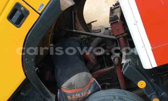 Acheter Occasion Utilitaire Iveco Cargo Autre à Cotonou, Benin Acheter Occasion Utilitaire Iveco Cargo Autre à Cotonou, Benin