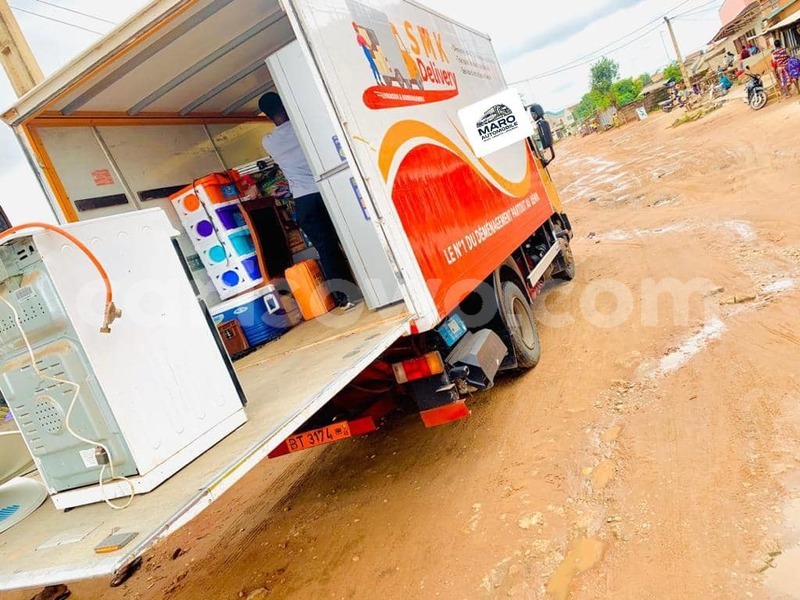 Big with watermark iveco cargo benin cotonou 25218