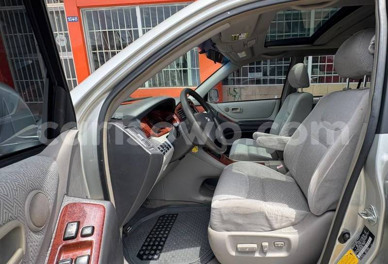 Big with watermark toyota highlander benin cotonou 25224