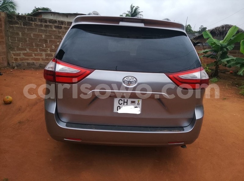 Big with watermark toyota sienna benin cotonou 25226