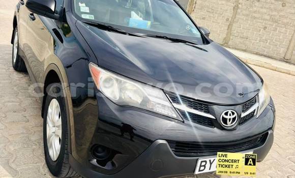 Ra Àlòkù Toyota RAV4 Black Ọkọ̀ in Cotonou ni Benin Ra Àlòkù Toyota RAV4 Black Ọkọ̀ in Cotonou ni Benin
