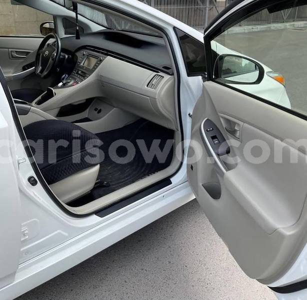Big with watermark toyota prius benin cotonou 25231