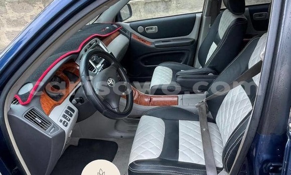 Sayi Na hannu Toyota Highlander Sauran Mota in Cotonou a Benin Sayi Na hannu Toyota Highlander Sauran Mota in Cotonou a Benin