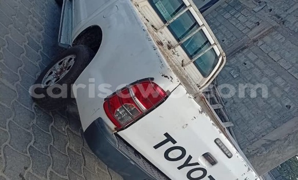 Acheter Occasion Voiture Toyota Hilux Blanc à Cotonou, Benin Acheter Occasion Voiture Toyota Hilux Blanc à Cotonou, Benin