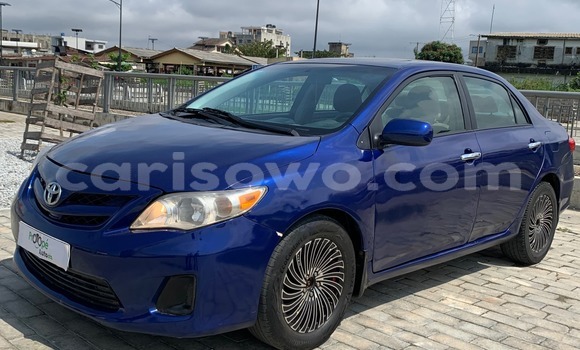 Acheter Occasion Voiture Toyota Corolla Bleu à Cotonou, Benin Acheter Occasion Voiture Toyota Corolla Bleu à Cotonou, Benin