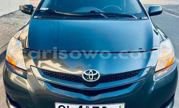 Acheter Occasion Voiture Toyota Yaris Gris à Cotonou, Benin Acheter Occasion Voiture Toyota Yaris Gris à Cotonou, Benin