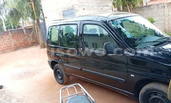 Sayi Na hannu Citroen Berlingo Black Mota in Cotonou a Benin Sayi Na hannu Citroen Berlingo Black Mota in Cotonou a Benin