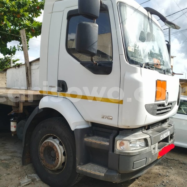 Big with watermark renault 14 benin cotonou 25275