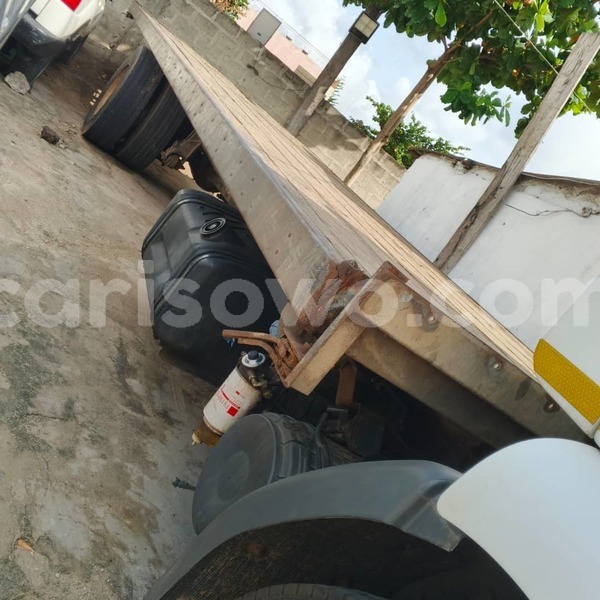 Big with watermark renault 14 benin cotonou 25275