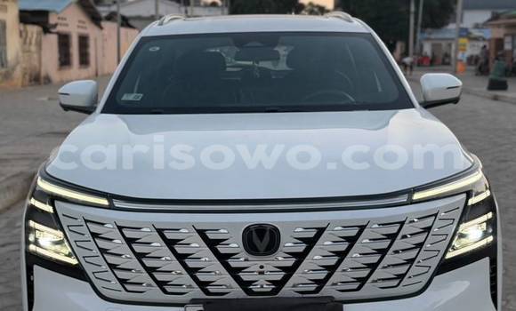 Sayi Na hannu Changan CS75 White Mota in Cotonou a Benin Sayi Na hannu Changan CS75 White Mota in Cotonou a Benin