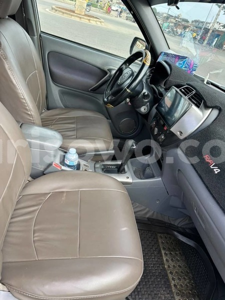 Big with watermark toyota rav4 benin cotonou 25278