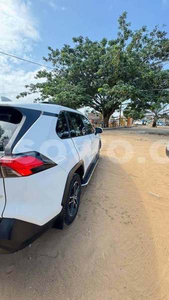 Big with watermark toyota rav4 benin cotonou 25287