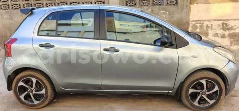 Big with watermark toyota yaris benin cotonou 25290