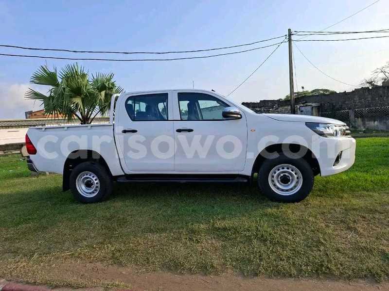 Big with watermark toyota hilux benin cotonou 25301