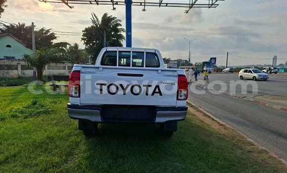 Buy Used Toyota Hilux Black Car in Cotonou in Benign Buy Used Toyota Hilux Black Car in Cotonou in Benign