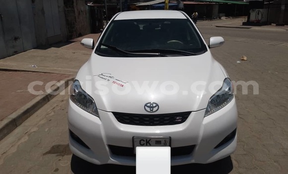 Buy Used Toyota Matrix White Car in Cotonou in Benign Buy Used Toyota Matrix White Car in Cotonou in Benign